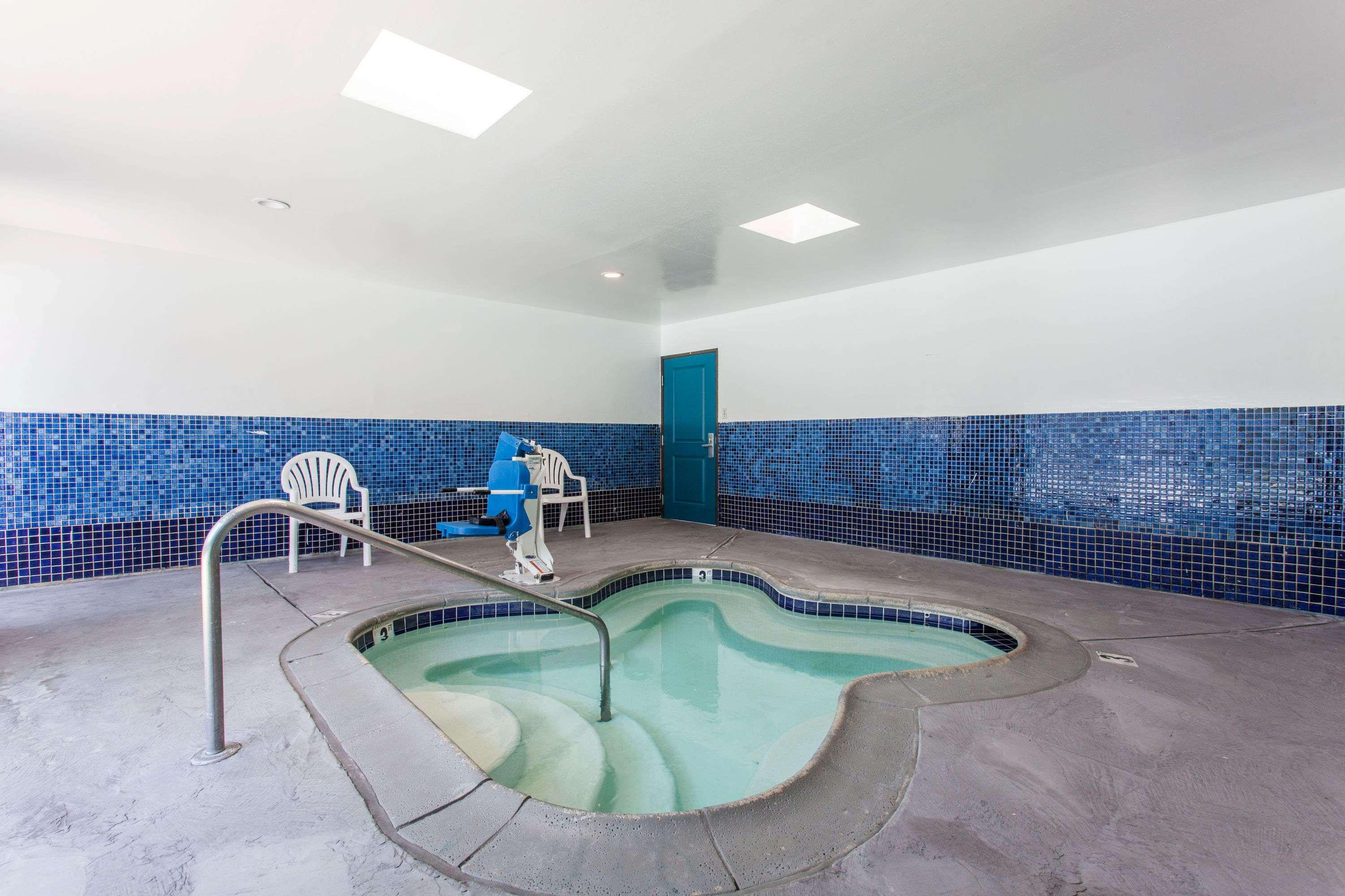 Days Inn By Wyndham San Diego-East/Ель-Кахон Екстер'єр фото